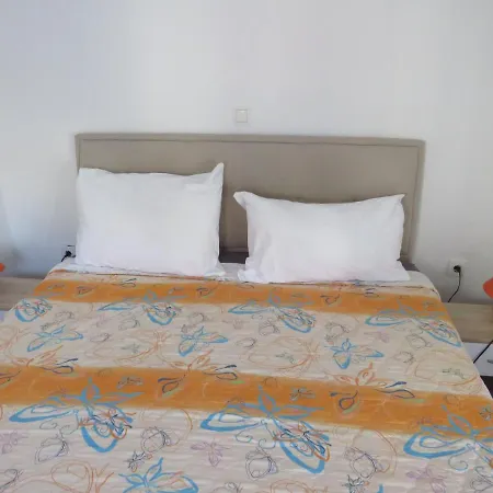 With Big Terrace 3 Apartment Split