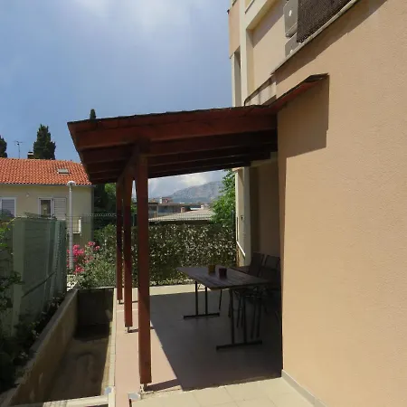 With Big Terrace 3 Apartment *